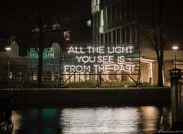 Amsterdam: Light Festival Boat+Unlimit.Drinks & Snack Option side 1