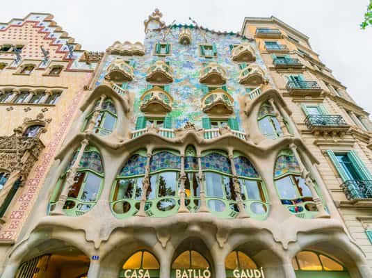 Barcelona: Casa Batlló Entry with Self-Audioguide Tour