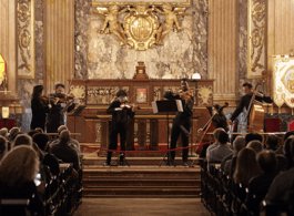 Barcelona: Christmas Concert of Vivaldi, Mozart, Bach & more side 1