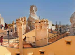 Barcelona: La Pedrera-Casa Milà Ticket & Audio Guide Option side 1