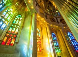 Barcelona: Sagrada Familia Entry Ticket with Audio Guide side 1