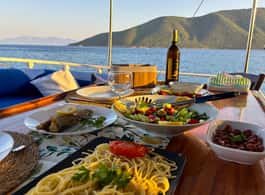 Bodrum: Bodrum Private Sunset Boat Tour side 2