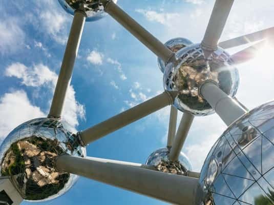 Brussels: Atomium Entry Ticket with Design Museum Ticket