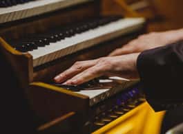 Budapest: Classical Music Concerts in St Stephen's Basilica side 2