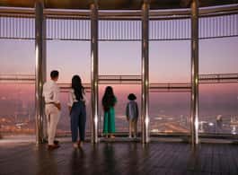 Dubai: Burj Khalifa Levels 124 & 125 Entry Ticket + Options side 2