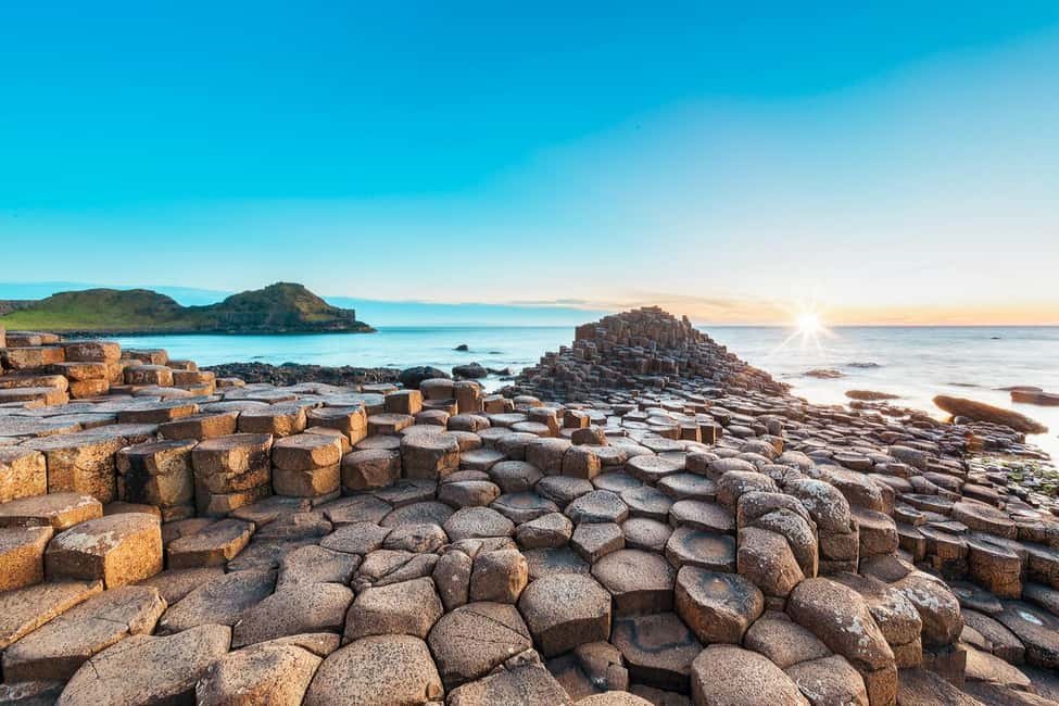 Dublin: Giants Causeway, Dark Hedges, Dunluce & Belfast Tour side 2
