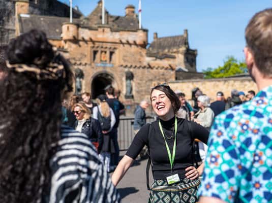 Edinburgh: Edinburgh Castle Guided History Tour with Tickets