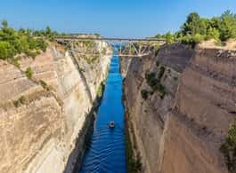 From Athens: Ancient Corinth Day Trip with Canal & VR Guide side 1