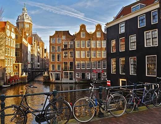 From Brussels: Day Trip to Amsterdam with Canal Boat Cruise