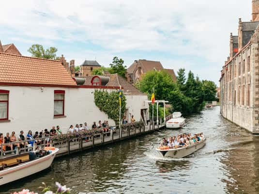 From Brussels: Guided Day Trip to Bruges and Ghent