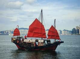 Hong Kong: Dukling, Antique Boat Tour in Victoria Harbour side 2