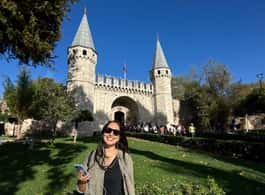 Topkapi Palace and Harem Skip-the-Line-Tickets & Audio Guide side 1